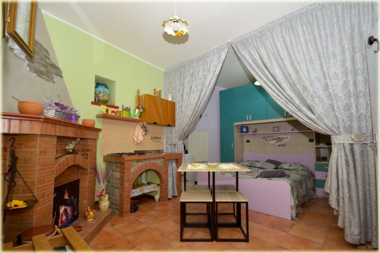 B&B L'Arabatana ปิเอตราเปอร์โตซา ภายนอก รูปภาพ